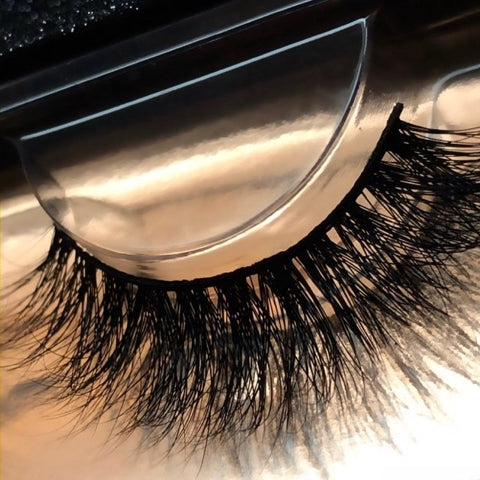 Mink Eyelashes | Gemstone Collection | Peridot | BANDLESS